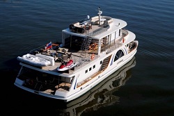 Как правильно составить договор на аренду яхты: общие требования