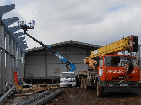 Автовышки в строительстве: виды, особенности и характеристики
