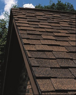 Битумная мягкая черепица: преимущества материала и правила его укладки