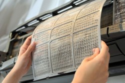 Как самостоятельно почистить кондиционер: пошаговая инструкция