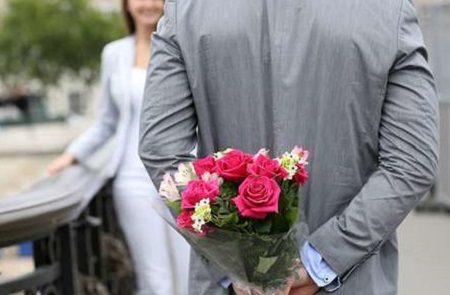 Букеты для девушек: идеи, особенности и советы