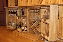 Сооружение деревянного бара: необходимый инструмент и этапы процесса