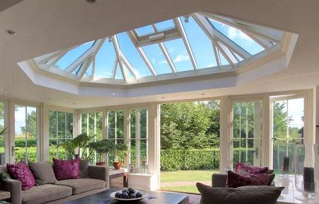 Зенитный фонарь для дома: классификация, преимущества и критерии монтажа