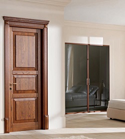 Двери из массива: их преимущества и правила установки