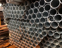 Что представляет собой электросварная труба и в каких сферах она применяется