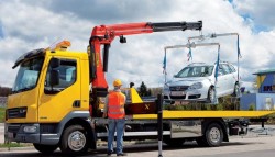 Как осуществляется эвакуация легковых автомобилей: основные правила