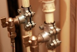 Разновидности фитингов для стальных труб, их сфера применения и технология монтажа