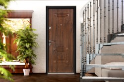 Какими достоинствами обладает фрезерованная панель для двери и как осуществляется ее установка