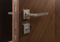 На каких критериях должен основываться выбор фурнитуры для межкомнатных дверей