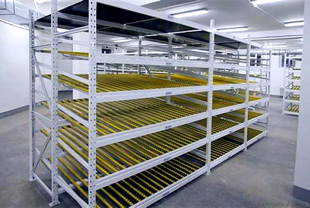 Основные этапы монтажа гравитационных стеллажей