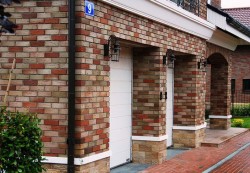 Что представляет собой клинкерный кирпич: особенности его применения