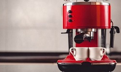 Кофеварка не варит кофе: устранение поломок и их профилактика