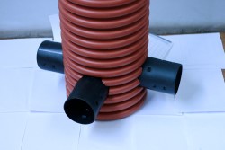 Как осуществляется установка дренажного смотрового колодца: правила работы