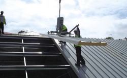 Технология монтажа кровельных сэндвич-панелей: каких правил придерживаться