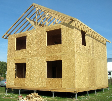 Какую кровлю выбрать для дома из сип-панелей: виды и особенности