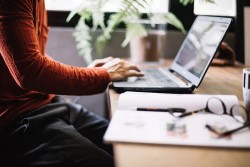 Куда обратиться, если вы хотите приобрести хорошие отзывы