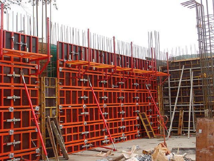 Мелкощитовая опалубка стен: достоинства, сборка и монтаж