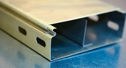 Технология монтажа металлических каналов ДКС и их преимущества