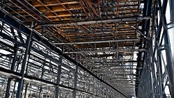 Металлокаркас будущего: как сталь и сплавы изменили современное строительство