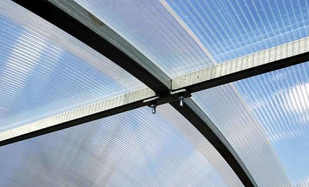 Способы монтажа поликарбоната на металлический каркас