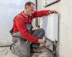 Технология монтажа стальных батарей: каким правилам следовать
