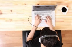 Полезные советы по выбору музыки для работы: какой она должна быть