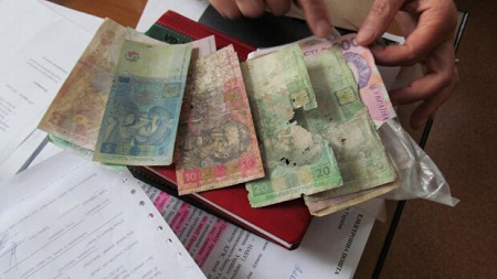 Обмен ветхих и поврежденных иностранных купюр: правила и советы