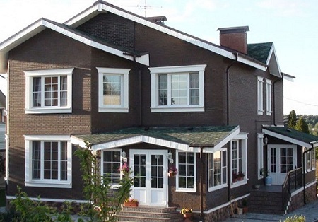 Что нужно знать об оконных рамах для загородного дома