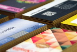 Особенности печати визиток: что нужно знать и как действовать