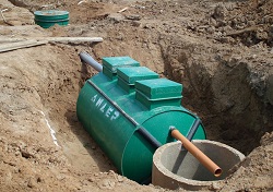 Технология установки и подключения септика к дому: правила и порядок действий