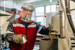 Что необходимо для обеспечения промышленной безопасности и каких правил придерживаться в процессе