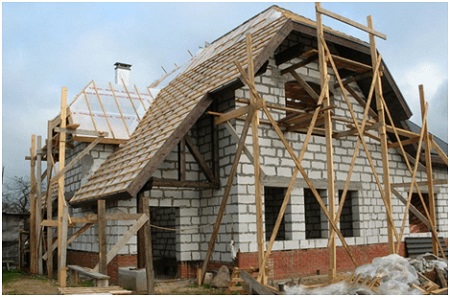 Что собой представляет реконструкция дома, этапы процесса