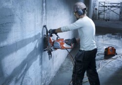 Как осуществляется резка проемов: основные способы и правила