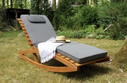 Совету по выбору садового шезлонга: каким требованиям он должен соответствовать