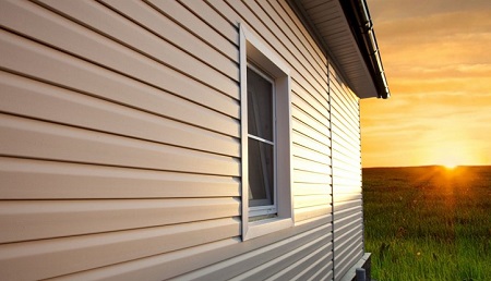 Правильно крепим сайдинг саморезами: этапы и советы