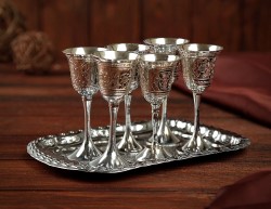 Правила сервировки рюмок: как сделать так, чтобы стол выглядел красиво