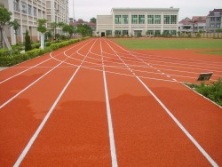 Особенности ухода за резиновым покрытием: как продлить срок его эксплуатации