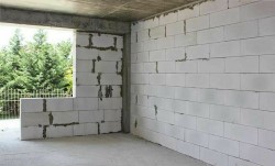 Преимущества использования газоблока как основного материала для строительства стен