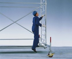 Требования к строительным вышкам и особенности их выбора: на что обратить внимание