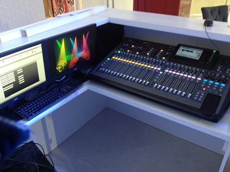 Установка акустики в ресторане: правила и выбор акустической системы