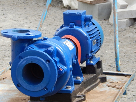 Консольно-моноблочный насос: виды, преимущества применения и места использования