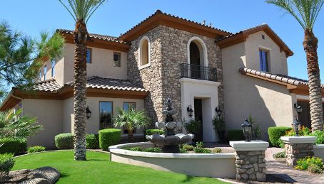 Облицовка фасада загородного дома: виды отделок и рекомендации выбора материала