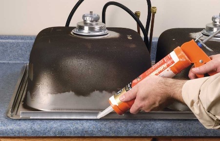 Накладная мойка: как прикрепить мойку к стене или на тумбу