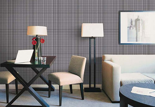 Оклеиваем стены тканью