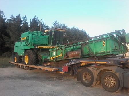 Особенности перемещения строительной техники: способы и преимущества