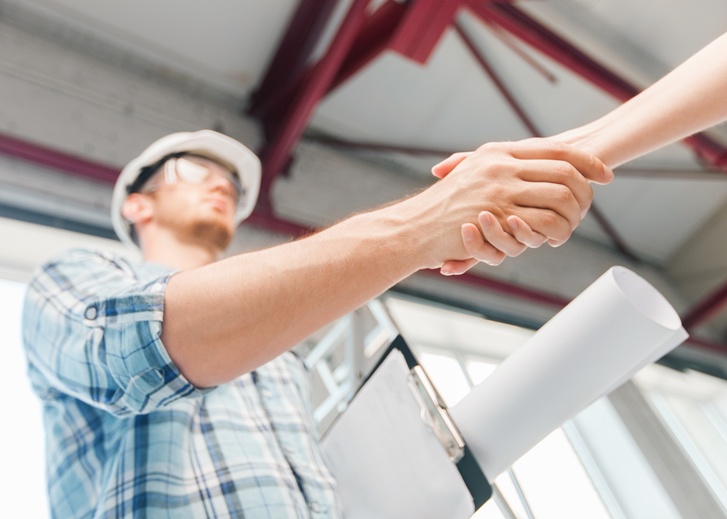 Как выбрать подходящую фирму для проведения ремонта в квартире