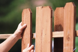 Постройка забора