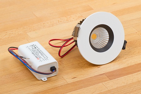 Особенности подключения светодиодных светильников: типы и этапы работ