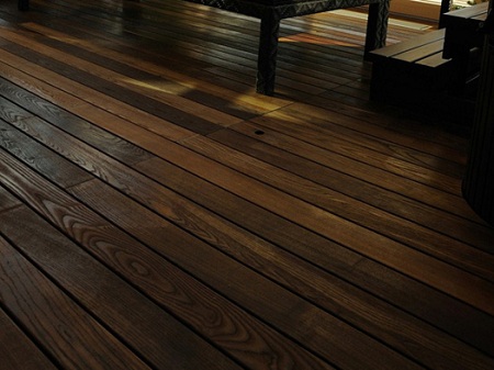 Термоясень для пола: характеристики и особенности применения