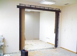 Установка металлических уголков для усиления проемов: этапы работ